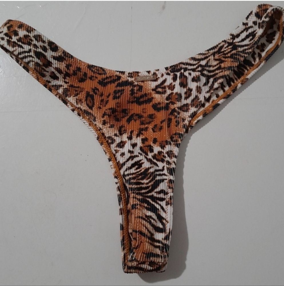 La Hanaswim Leopard Print Bikini Bottom